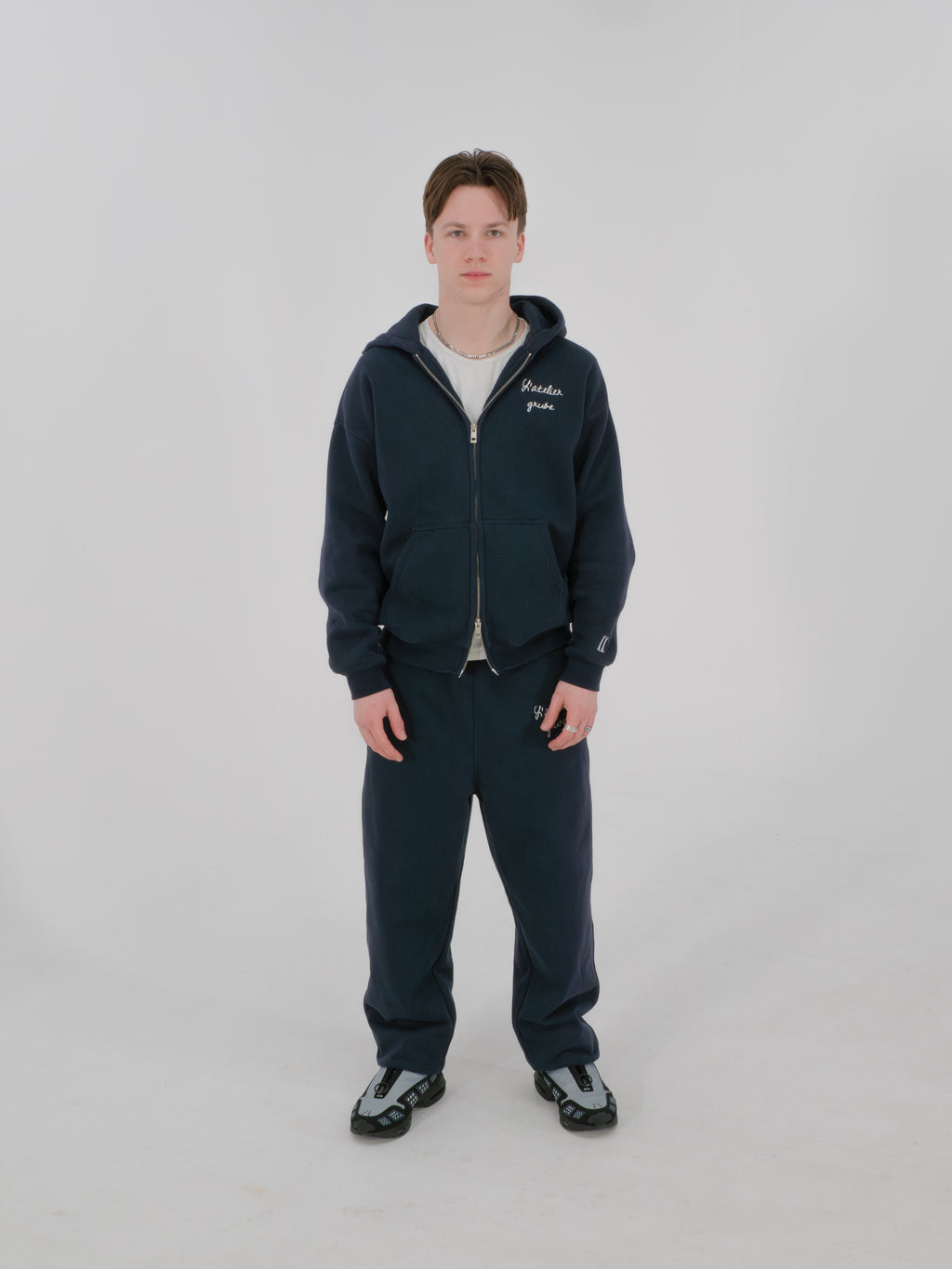 Grube "Joggers and zip up - navy blue"