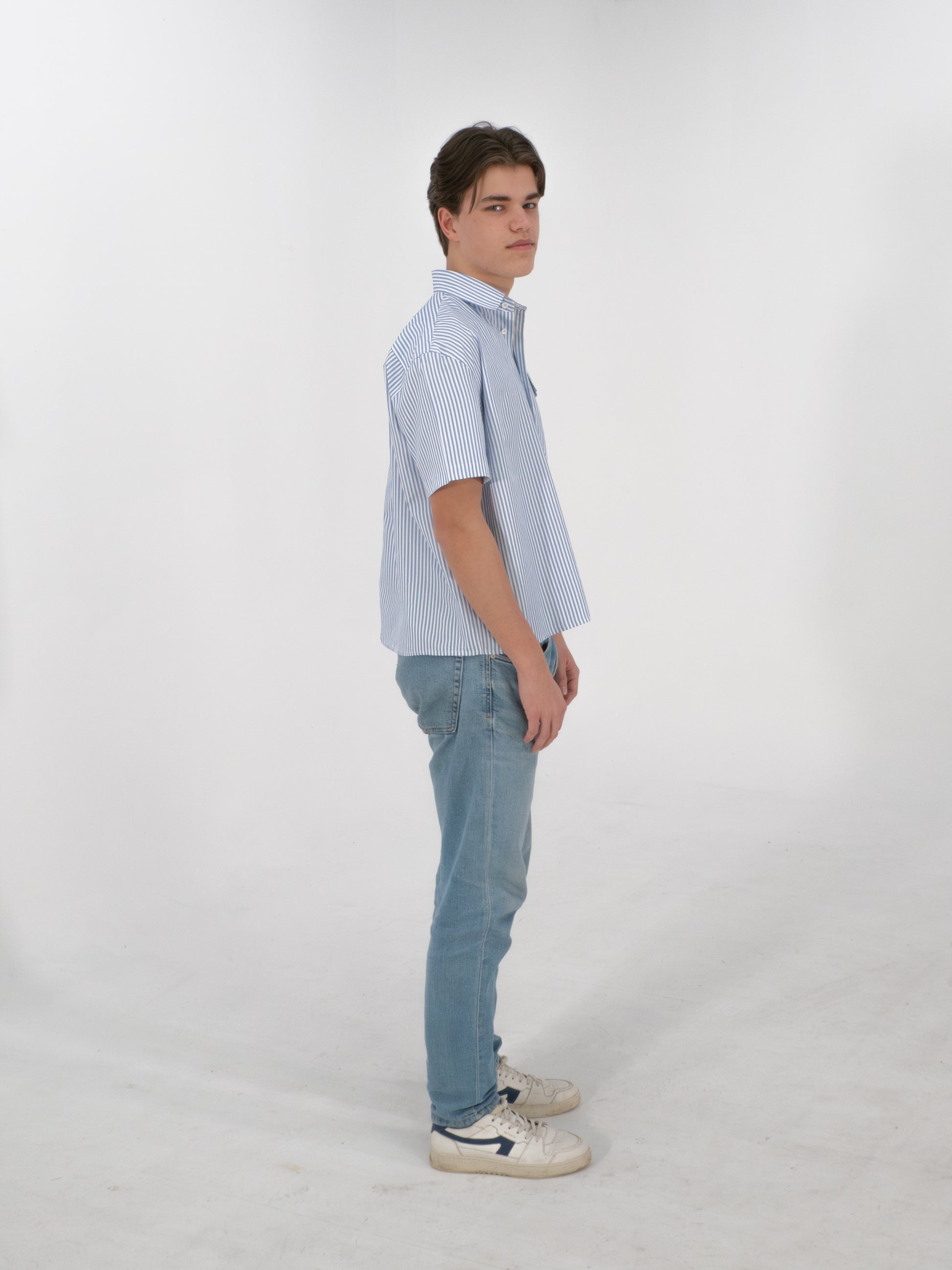 Grube white blue shirt